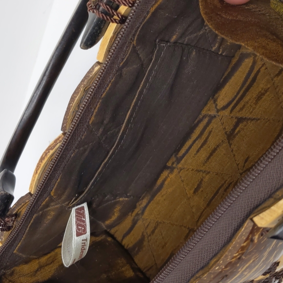 Coconut Shell Purse Wooden Handles - Picture 6 of 15